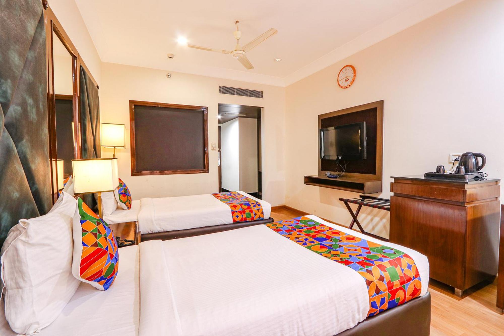 Fabhotel Prime Svm Grand - Banjara Hills Hyderabad Exterior photo