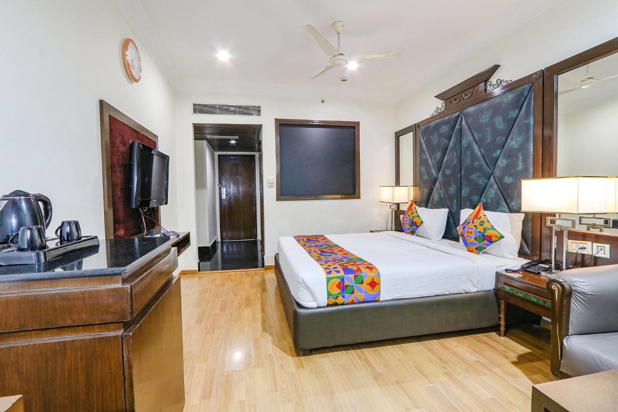Fabhotel Prime Svm Grand - Banjara Hills Hyderabad Exterior photo